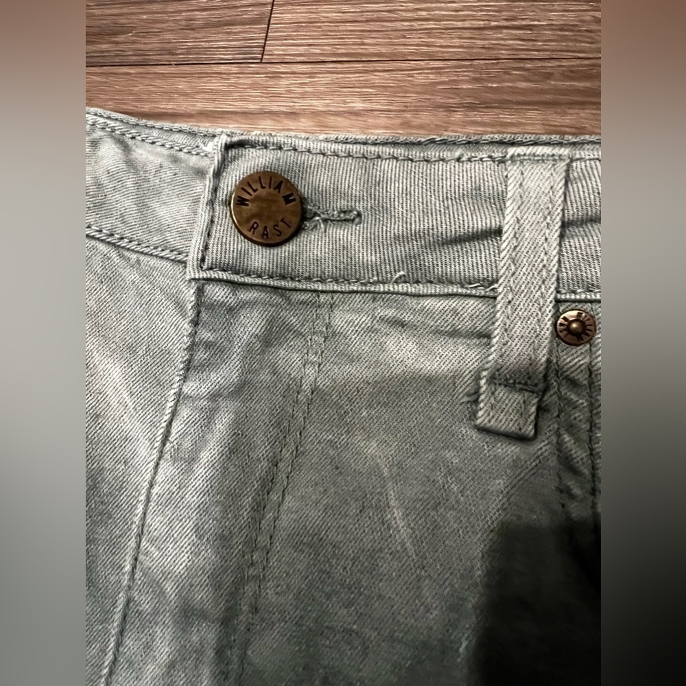 William Rast denim Shorts size 31 - Picture 4 of 4